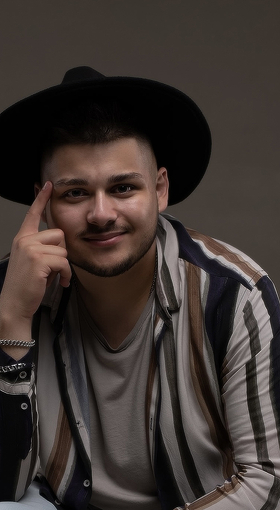 Сулейманов Акбер
